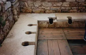 厕所历史 - 罗马冲洗厕所