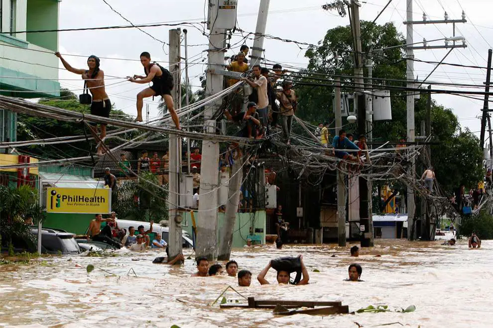 菲律宾台风引发洪水